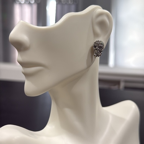 Skull Silver Stud Earrings - Picture 2 of 5